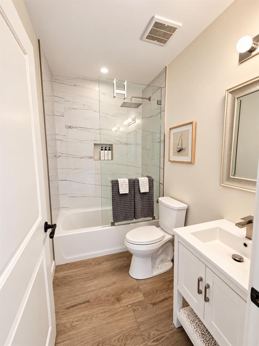 Ver detalles / 0 2594 sq. ft. $ 2026-10-19 0 foto