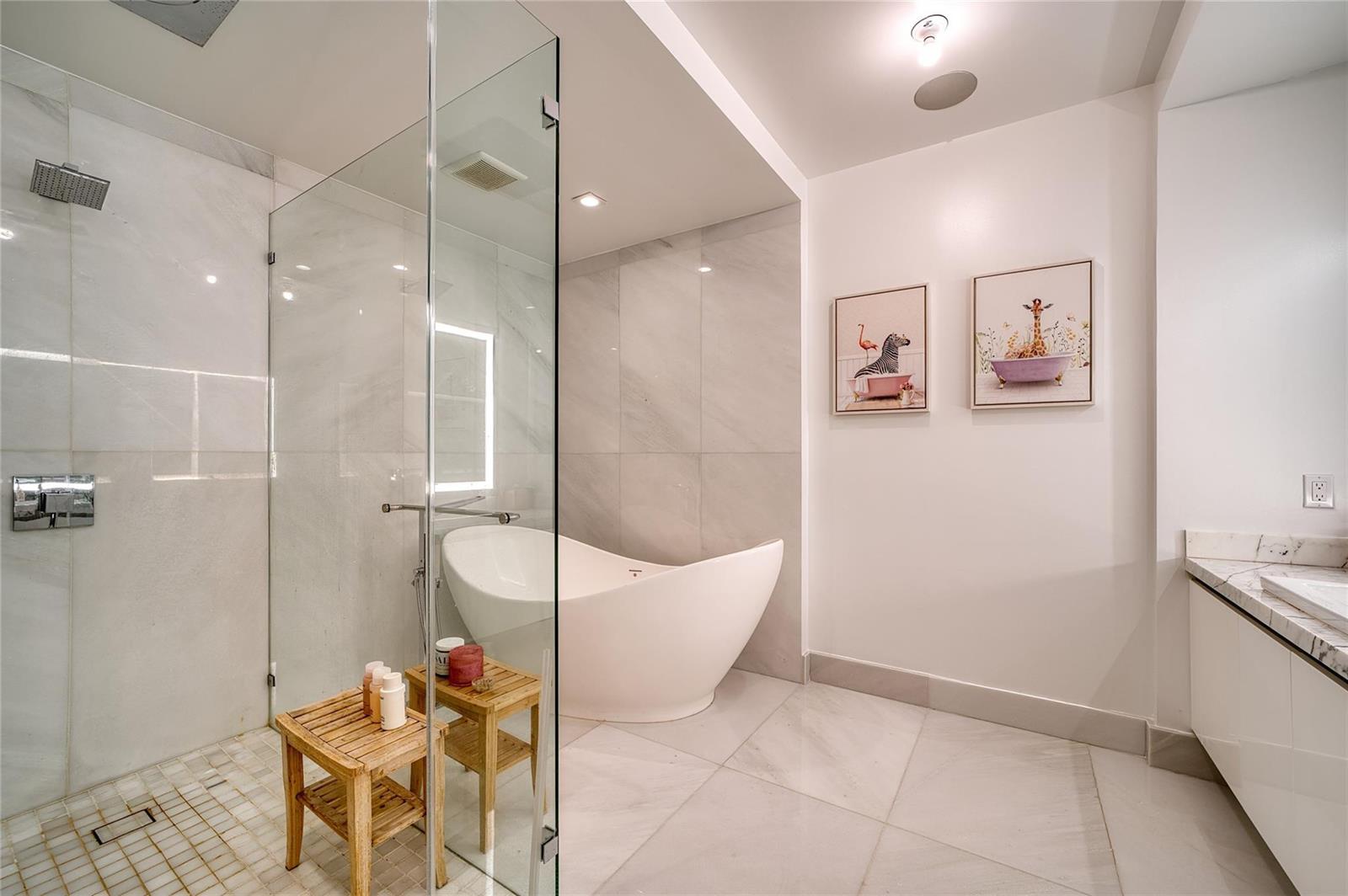 5-504 3 / 4 2795 sq. ft. $ 2026-10-19 0 foto