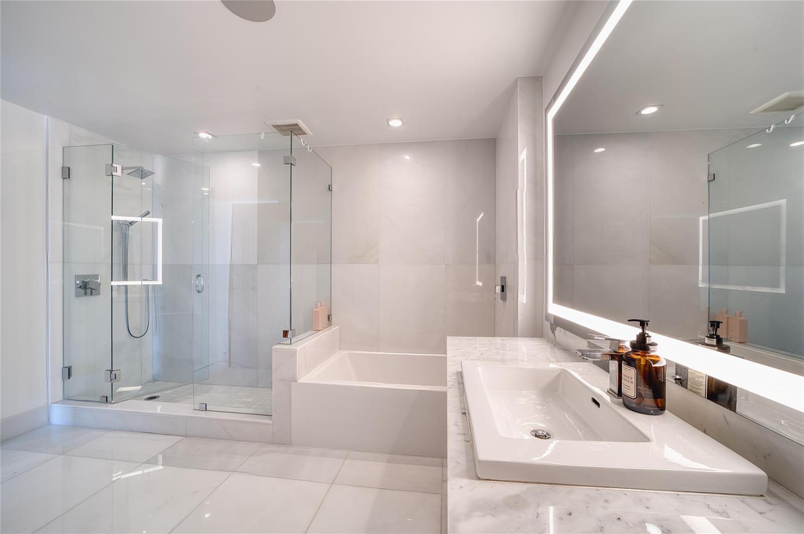 5-504 3 / 4 2795 sq. ft. $ 2026-10-19 0 foto