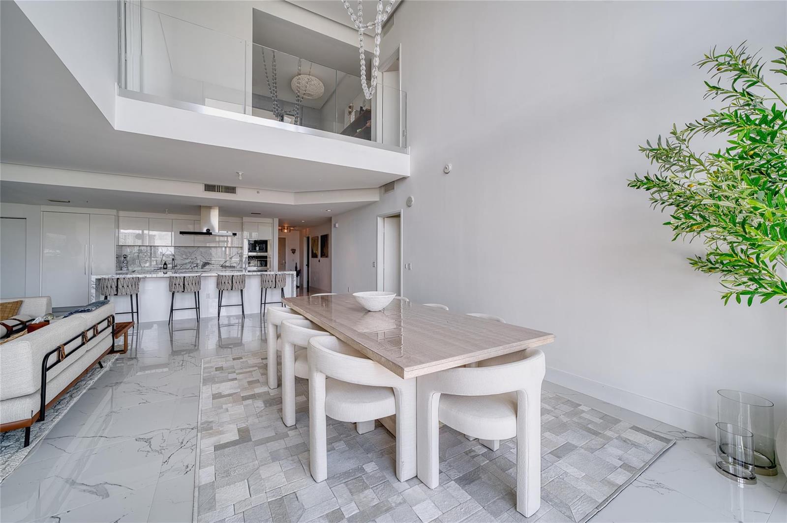 5-504 3 / 4 2795 sq. ft. $ 2026-10-19 0 foto