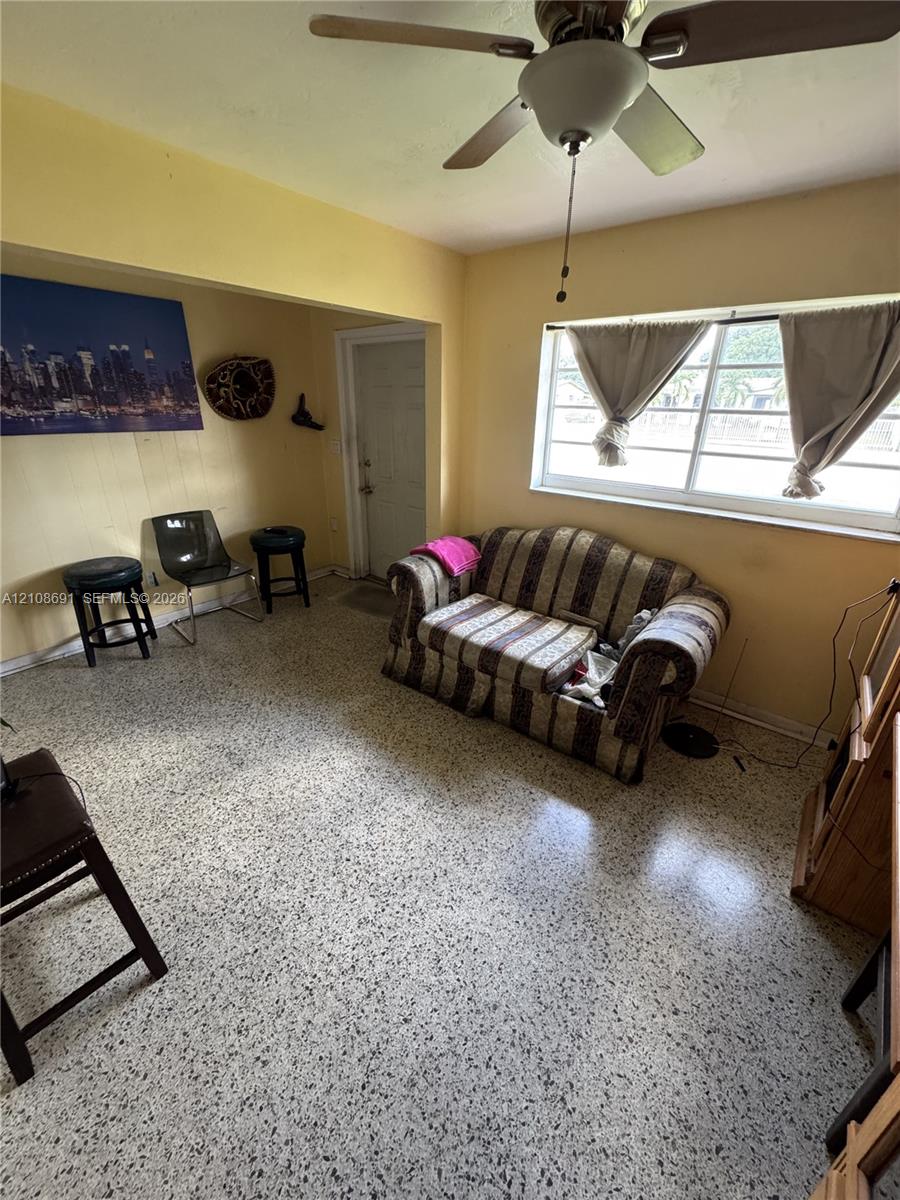 17210 3 / 1 1274 sq. ft. $ 2026-10-19 0 foto