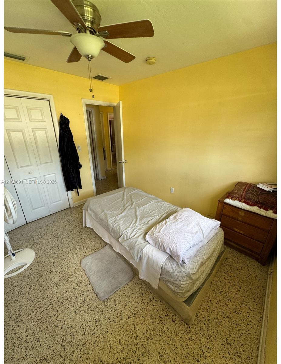 17210 3 / 1 1274 sq. ft. $ 2026-10-19 0 foto