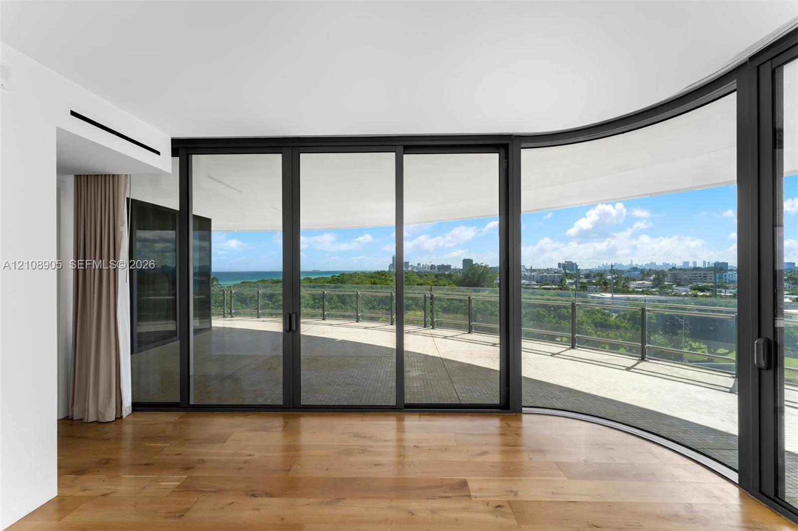 606 2 / 3 1602 sq. ft. $ 2026-10-19 0 foto