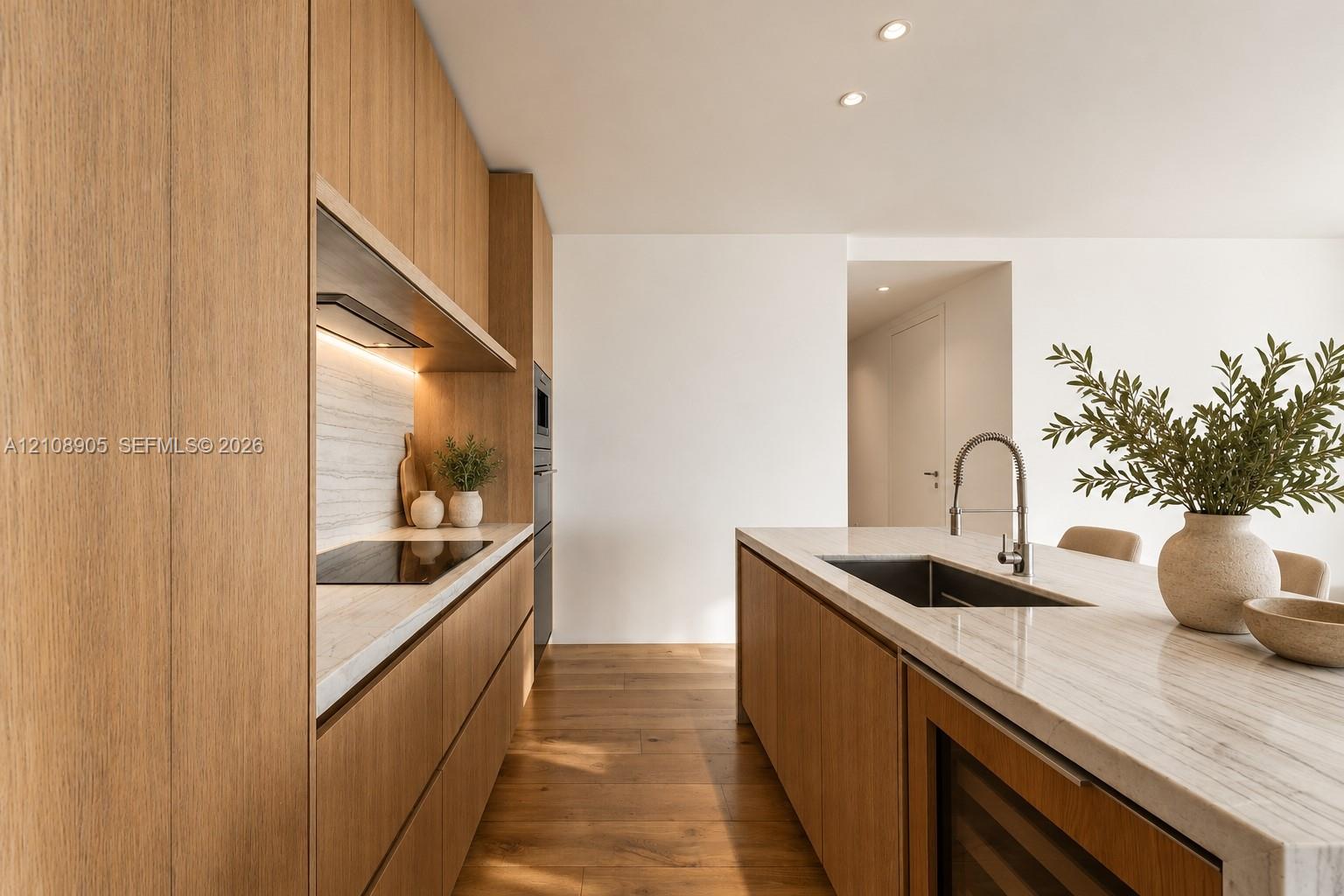 606 2 / 3 1602 sq. ft. $ 2026-10-19 0 foto