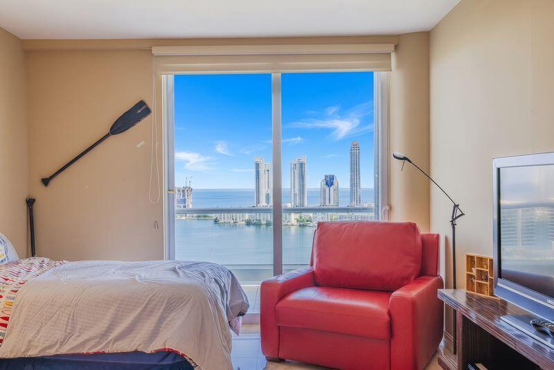 Ver detalles 2905 2 / 2 1750 sq. ft. $ 2026-10-22 0 foto