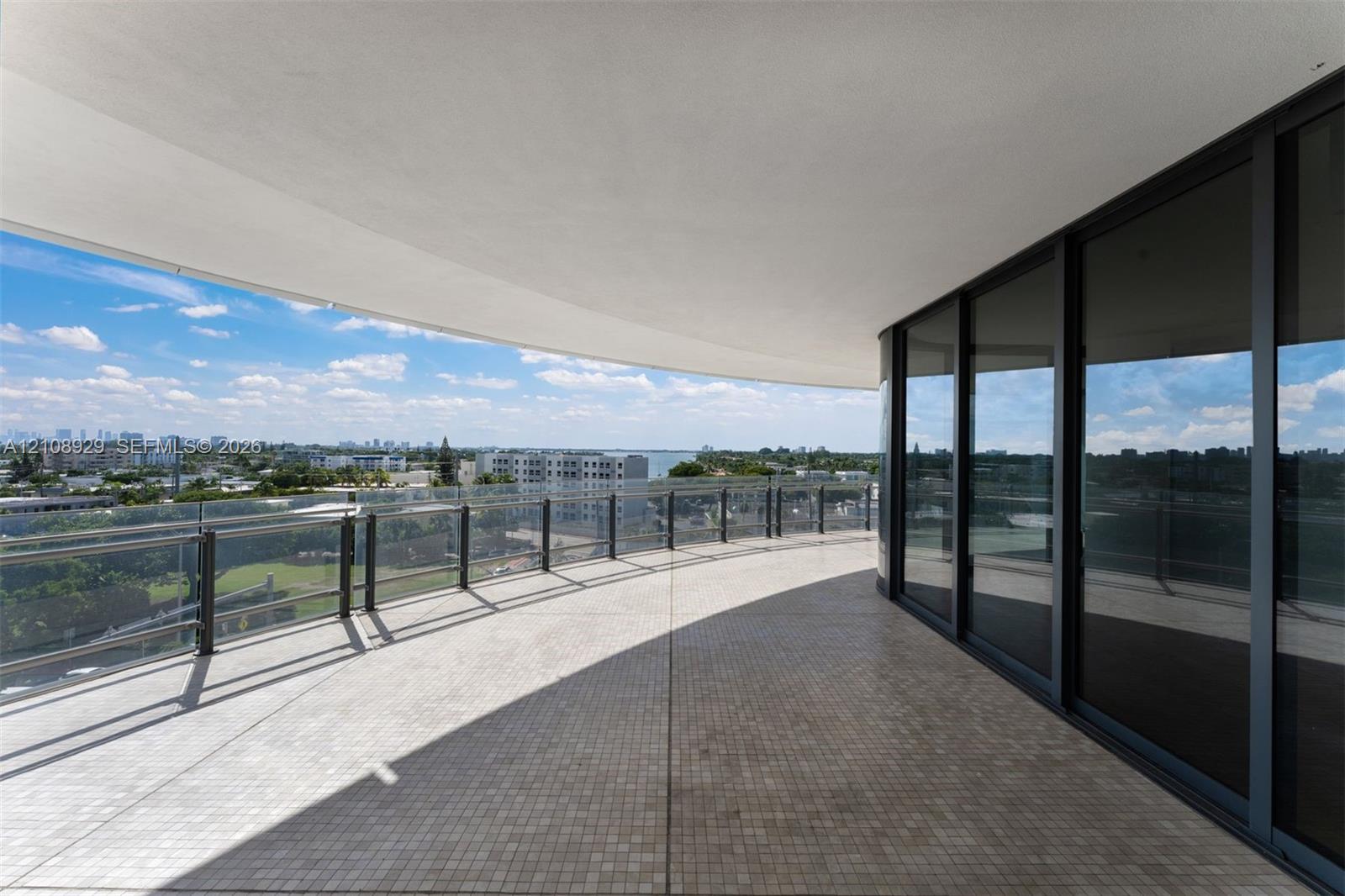 See details 606 2 / 3 1602 sq. ft. $ 2026-10-19 0 Photo