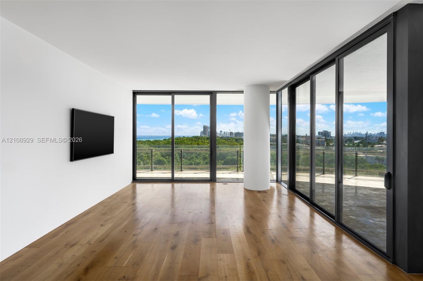 See details 606 2 / 3 1602 sq. ft. $ 2026-10-19 0 Photo