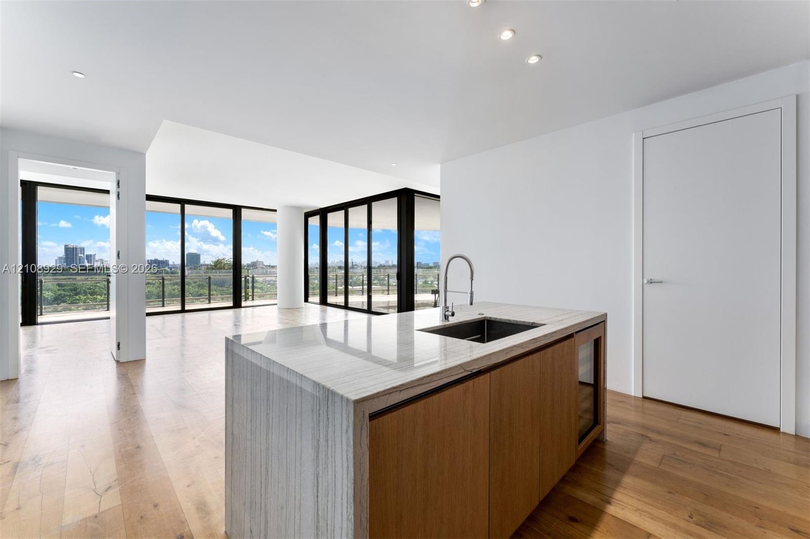 See details 606 2 / 3 1602 sq. ft. $ 2026-10-19 0 Photo