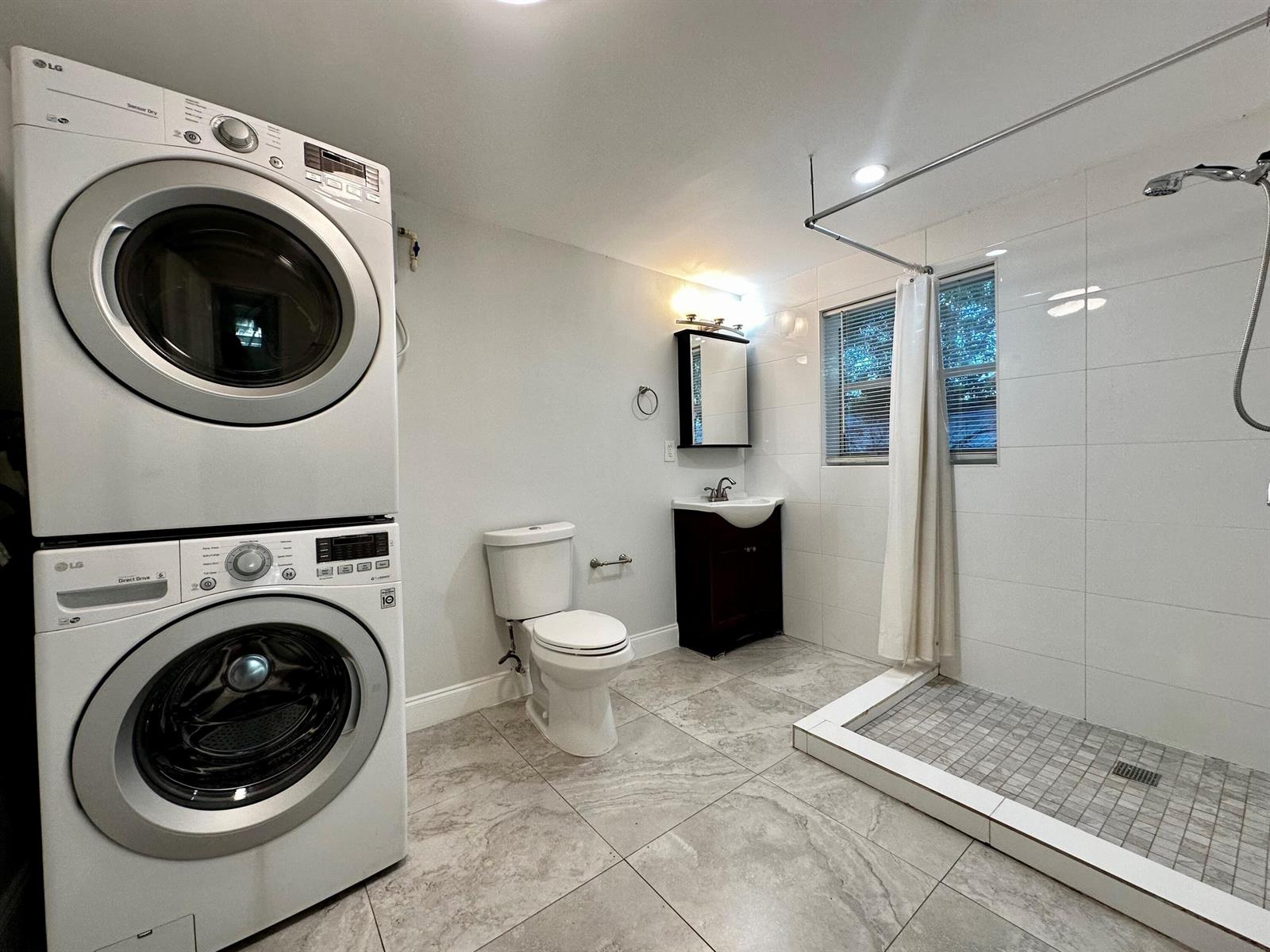   / 0 1941 sq. ft. $ 2026-10-21 0 foto