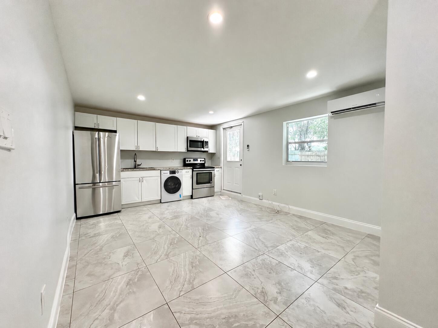   / 0 1941 sq. ft. $ 2026-10-21 0 foto