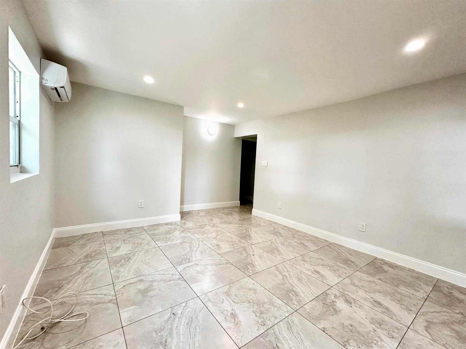   / 0 1941 sq. ft. $ 2026-10-21 0 foto