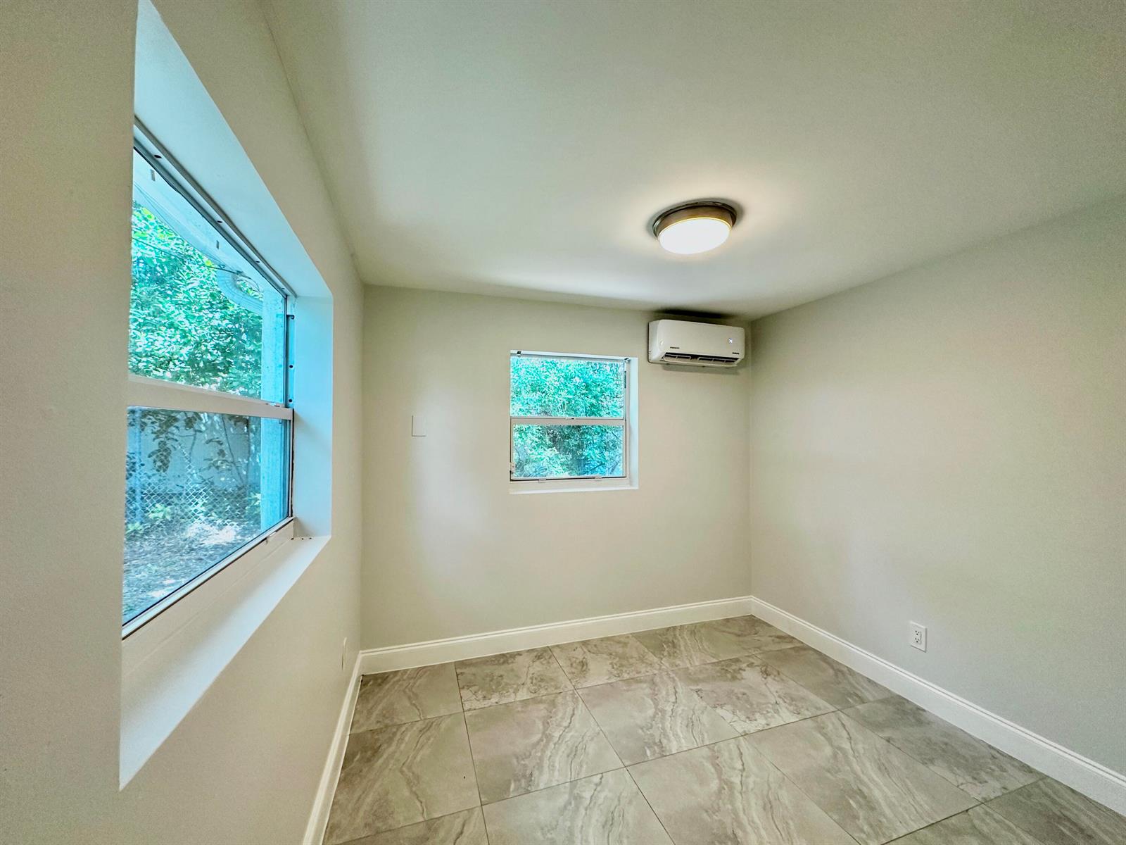   / 0 1941 sq. ft. $ 2026-10-21 0 foto