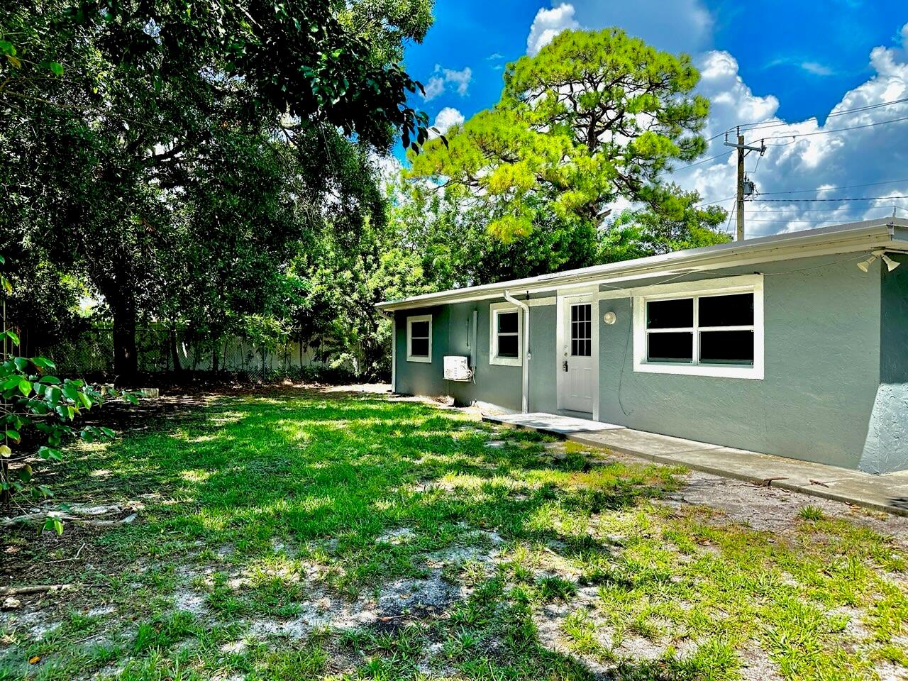   / 0 1941 sq. ft. $ 2026-10-21 0 foto