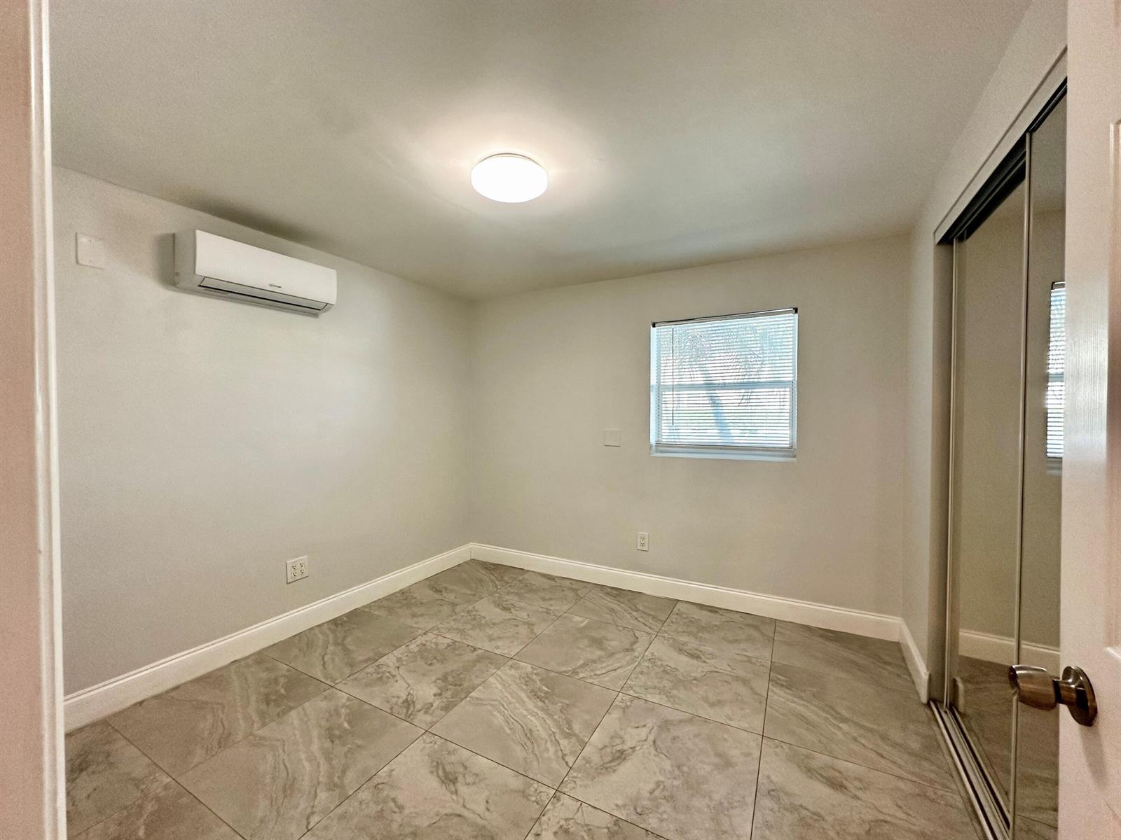   / 0 1941 sq. ft. $ 2026-10-21 0 foto