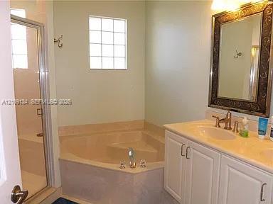 Ver detalles 2529 3 / 3 1698 sq. ft. $ 2026-10-19 0 foto