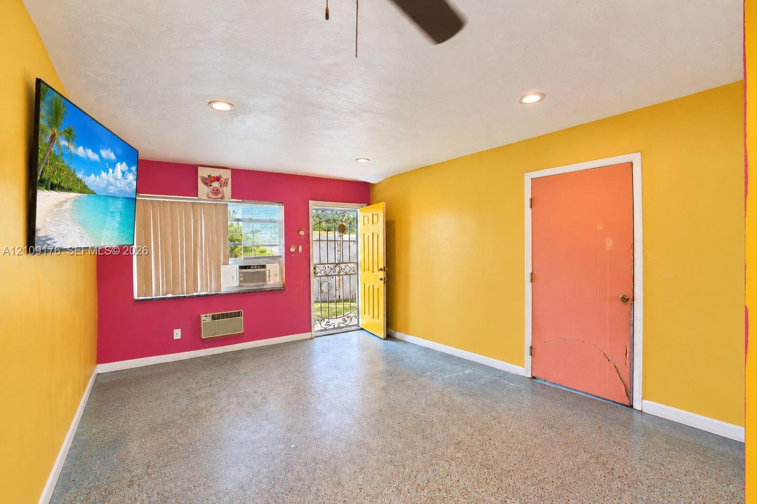   /  1739 sq. ft. $ 2026-10-19 0 foto
