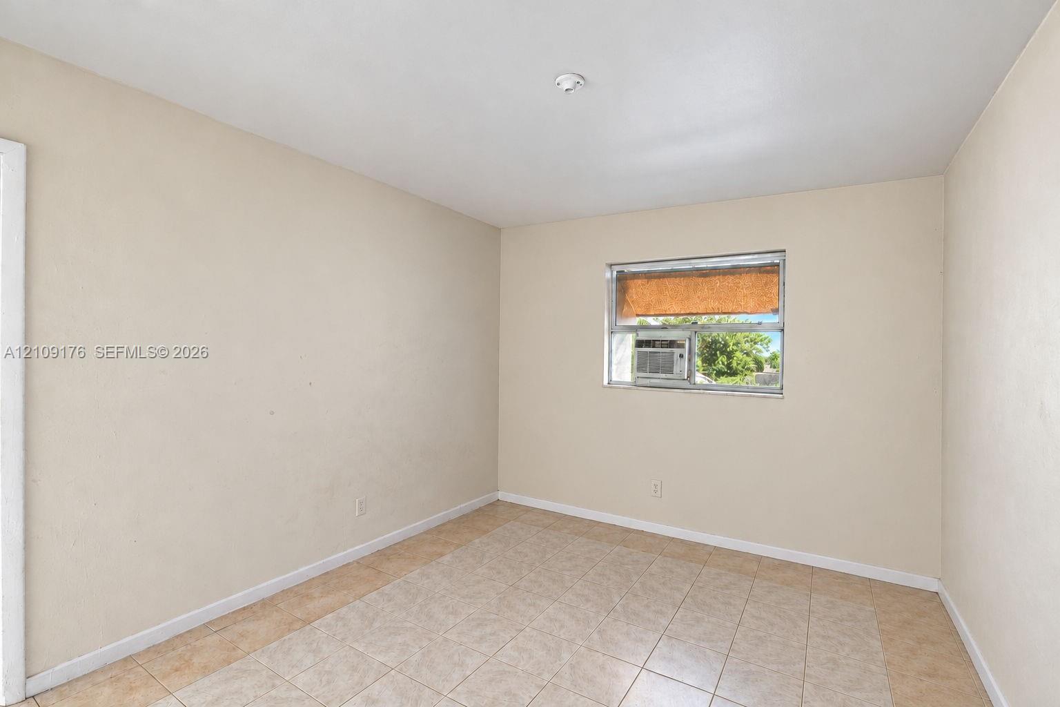   /  1739 sq. ft. $ 2026-10-19 0 foto