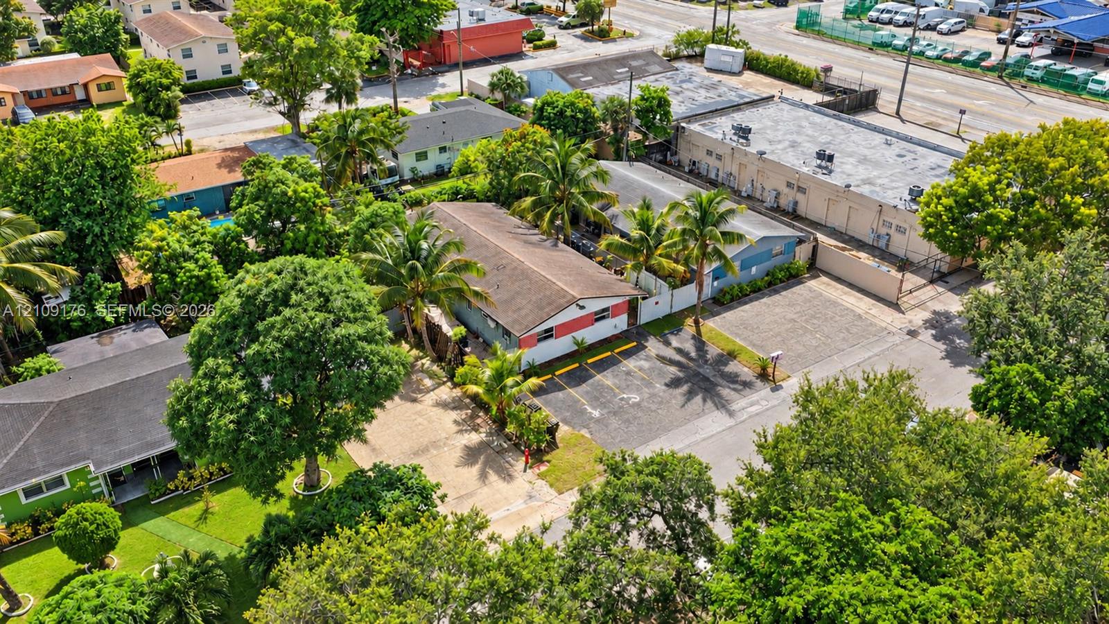   /  1739 sq. ft. $ 2026-10-19 0 foto