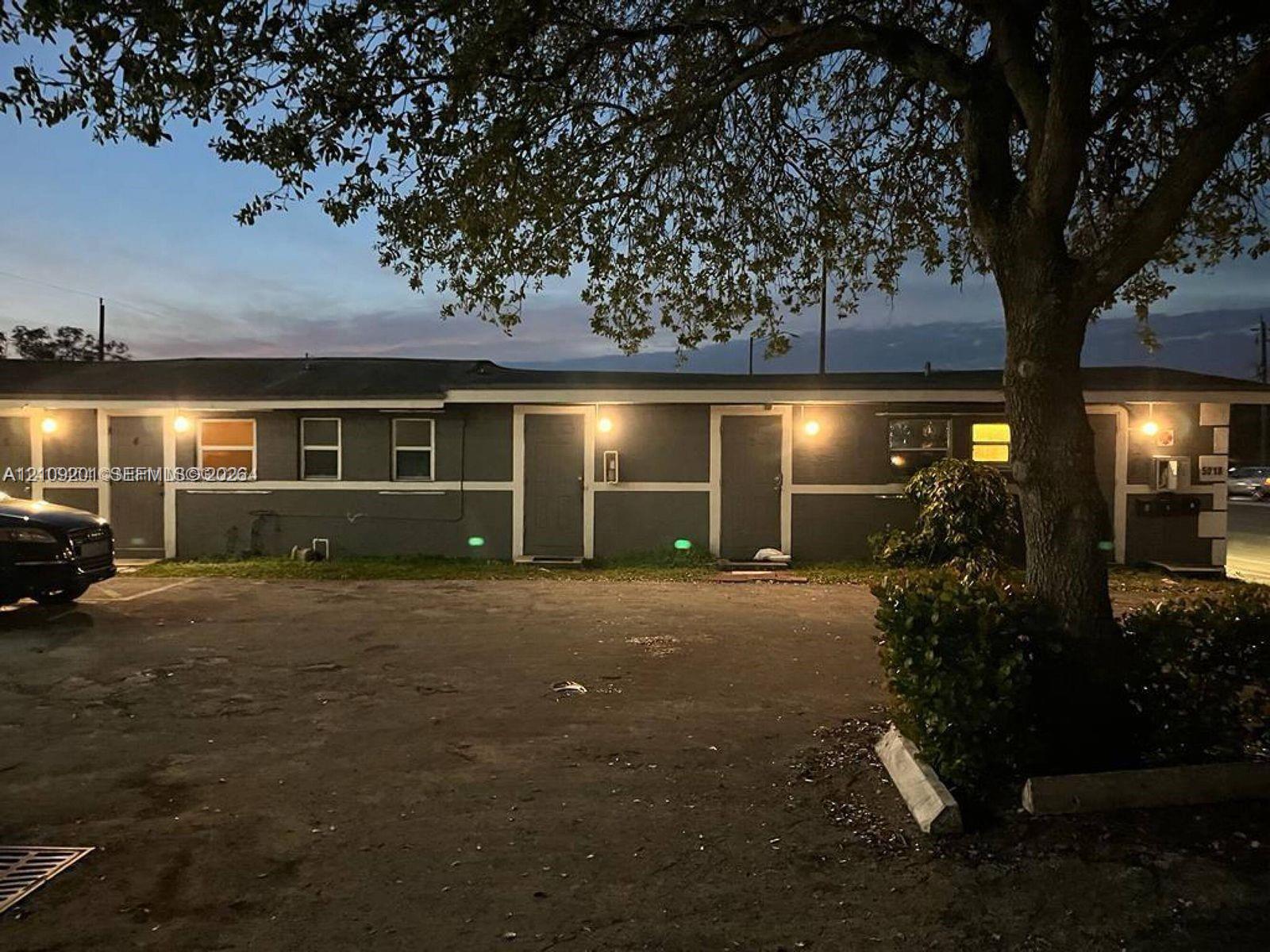   /  1600 sq. ft. $ 2026-10-19 0 foto