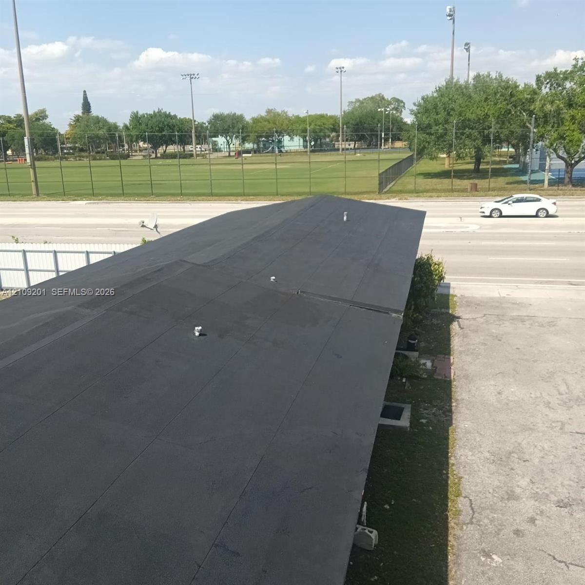   /  1600 sq. ft. $ 2026-10-19 0 foto