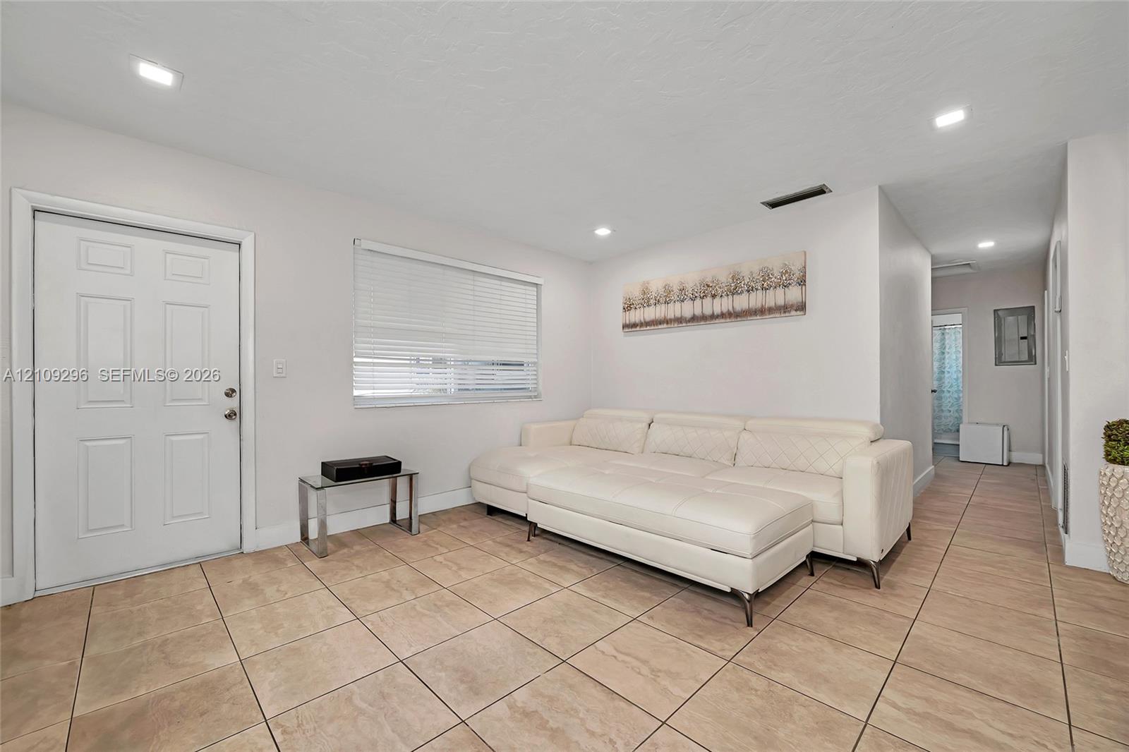Ver detalles / 2697 sq. ft. $ 2026-10-19 0 foto