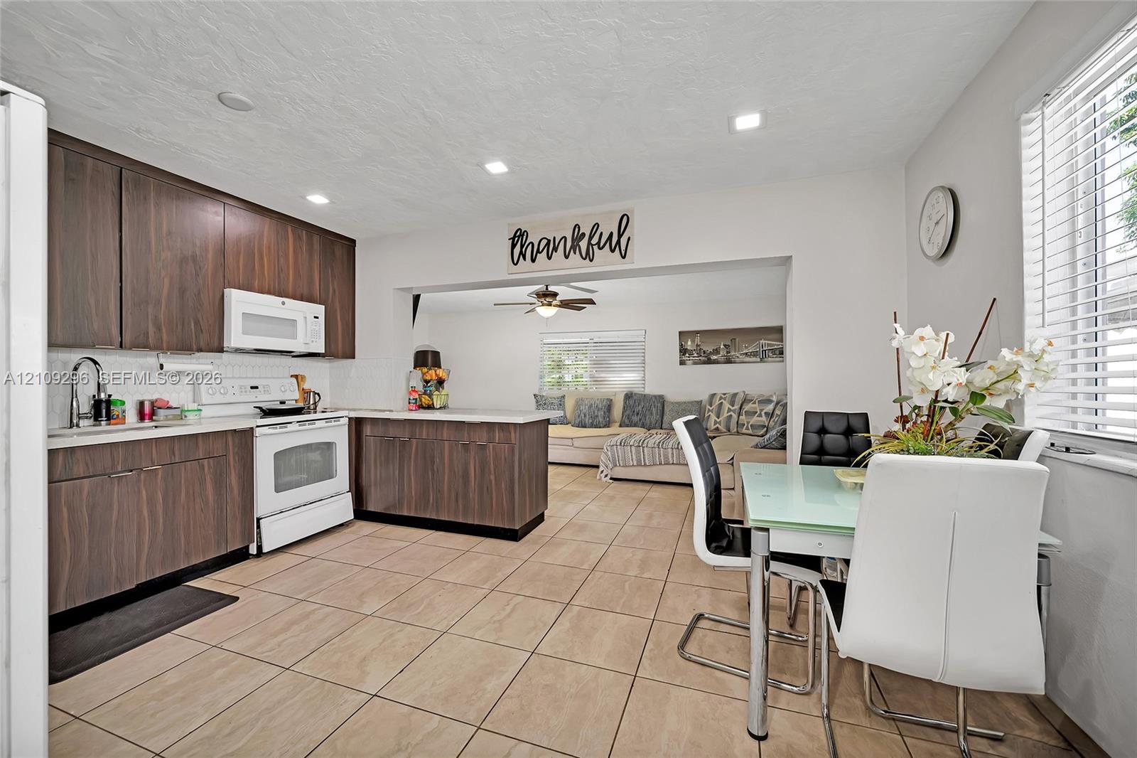 Ver detalles / 2697 sq. ft. $ 2026-10-19 0 foto