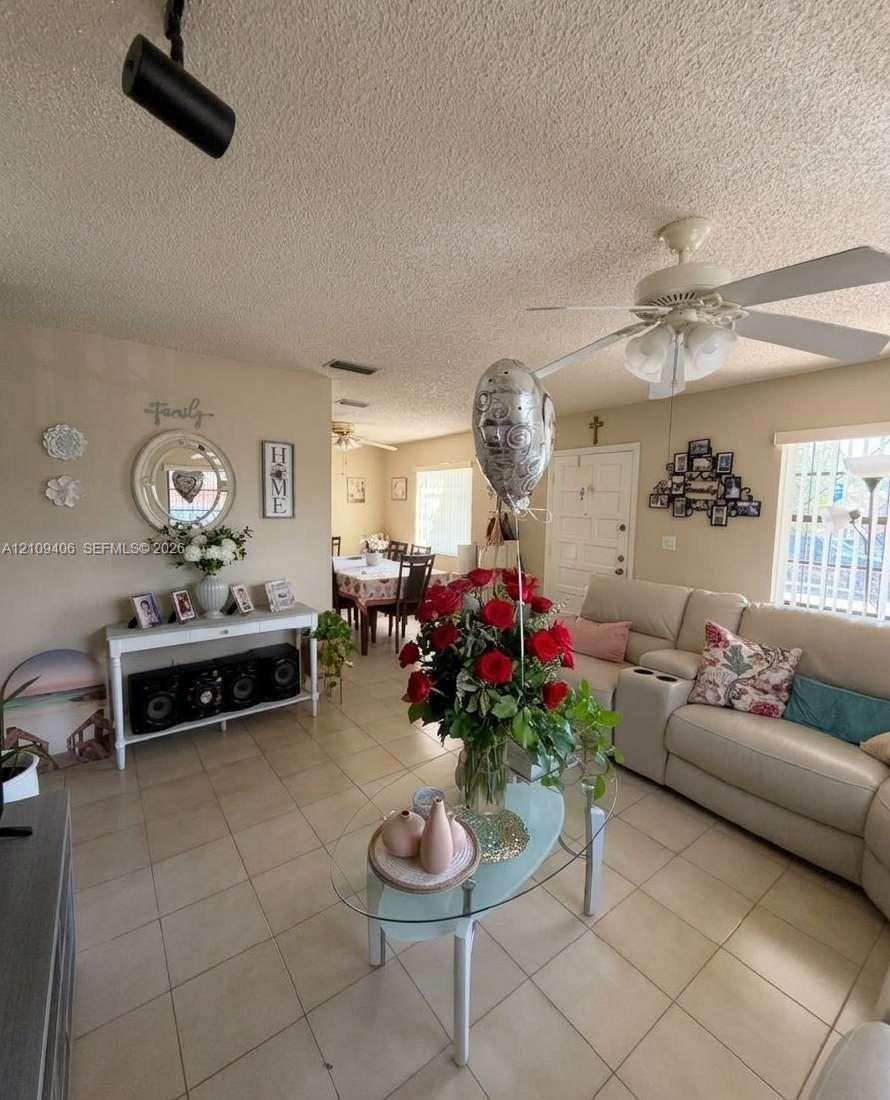 Ver detalles / 3190 sq. ft. $ 2026-10-19 0 foto