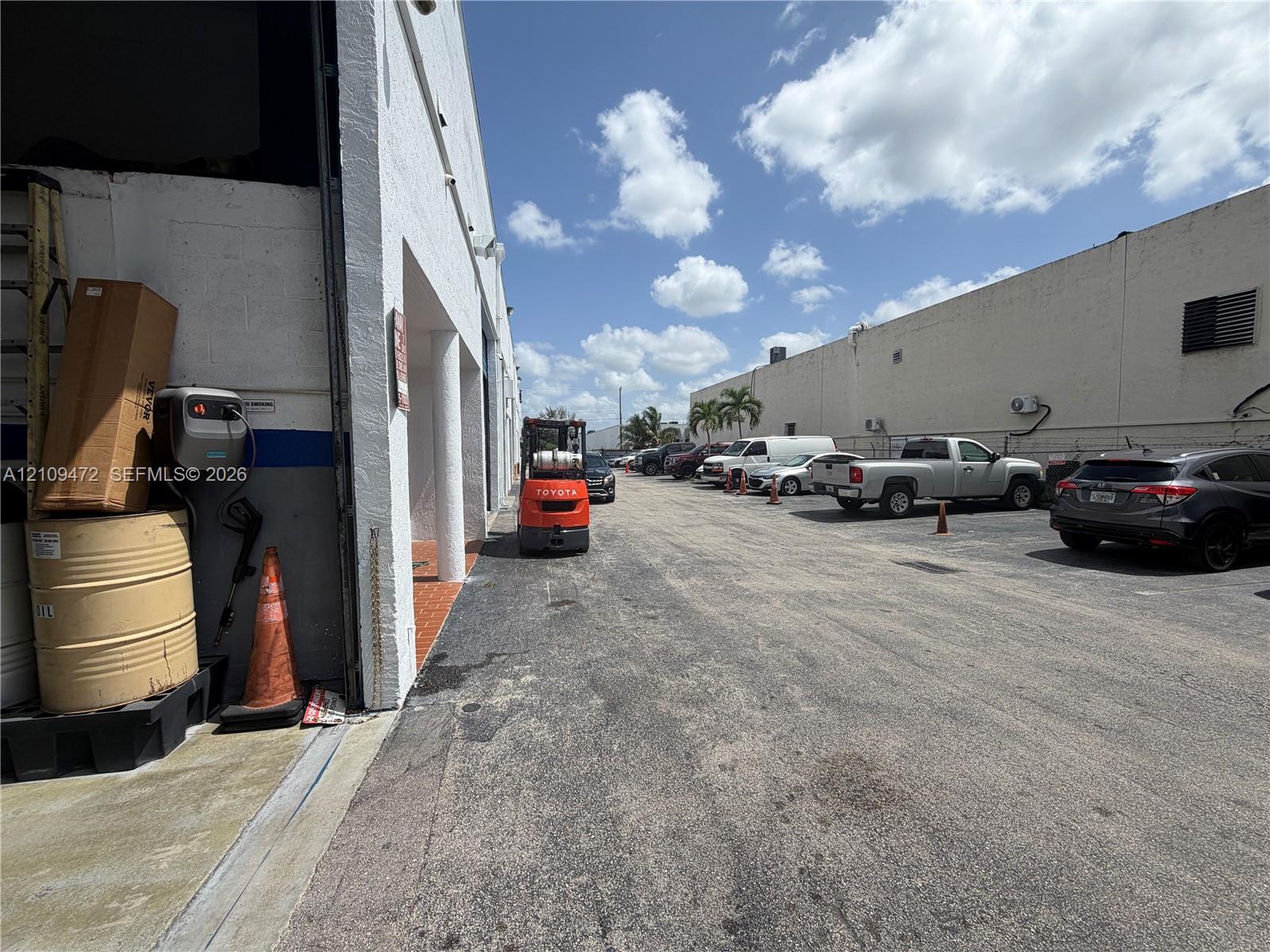 See details / sq. ft. $ 2026-10-20 0 Photo