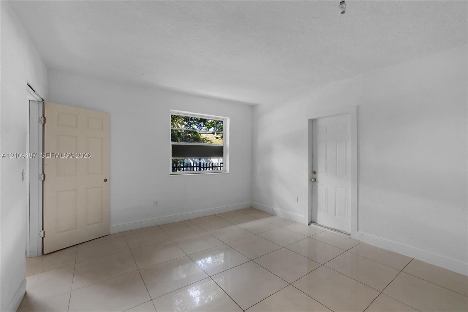   /  1419 sq. ft. $ 2026-10-20 0 foto