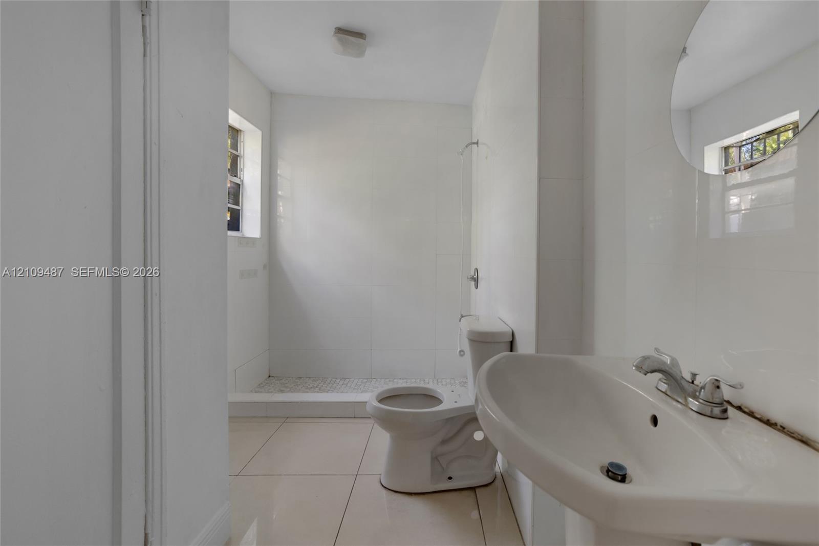   /  1419 sq. ft. $ 2026-10-20 0 foto