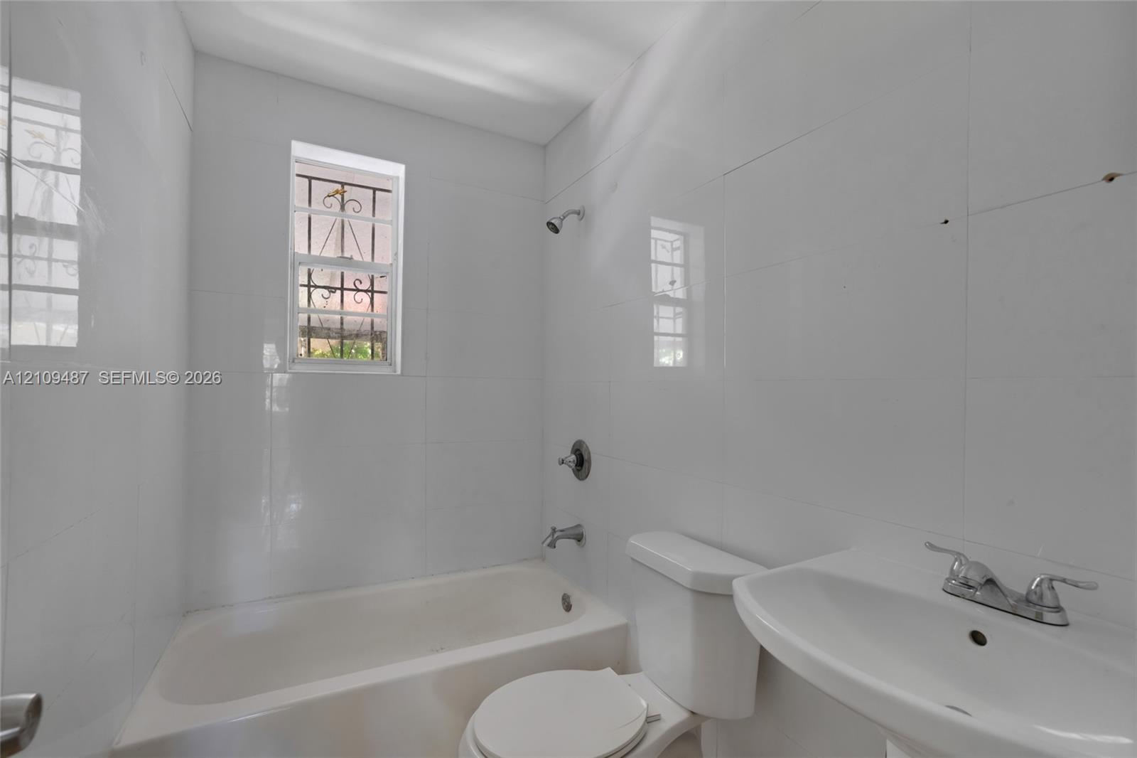   /  1419 sq. ft. $ 2026-10-20 0 foto