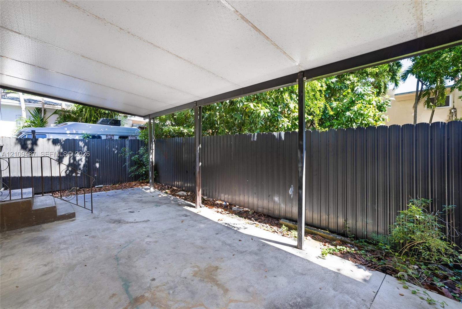   /  1419 sq. ft. $ 2026-10-20 0 foto