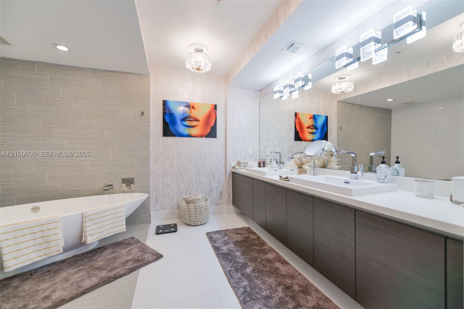 Ver detalles 4-906 2 / 3 1524 sq. ft. $ 2026-10-20 0 foto