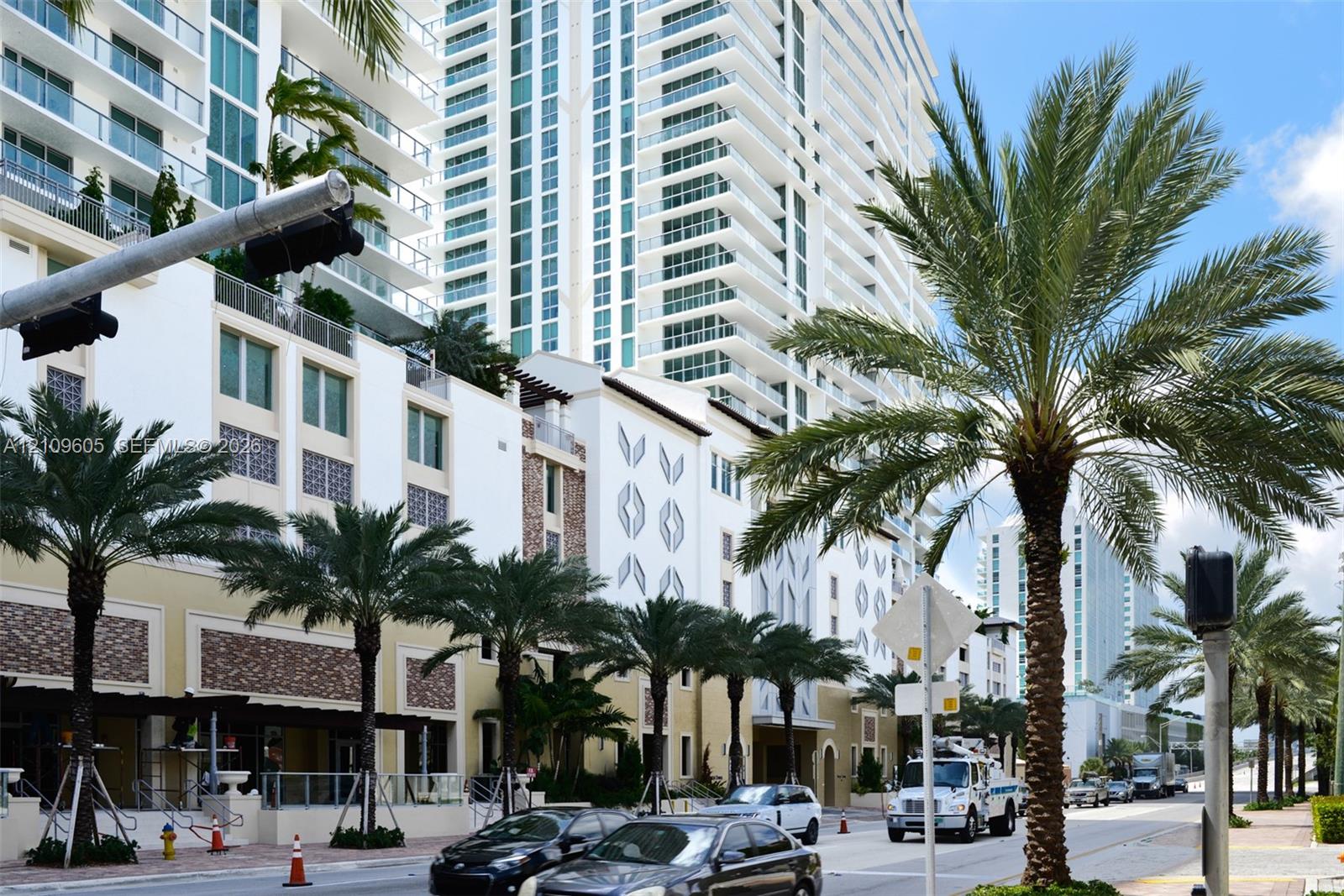 Ver detalles 4-906 2 / 3 1524 sq. ft. $ 2026-10-20 0 foto