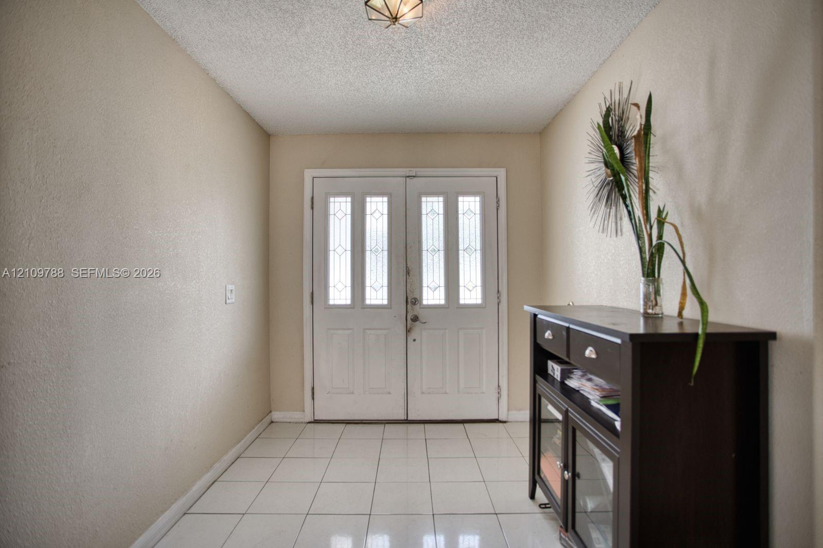 Ver detalles 7408 4 / 2 sq. ft. $ 2026-10-20 0 foto