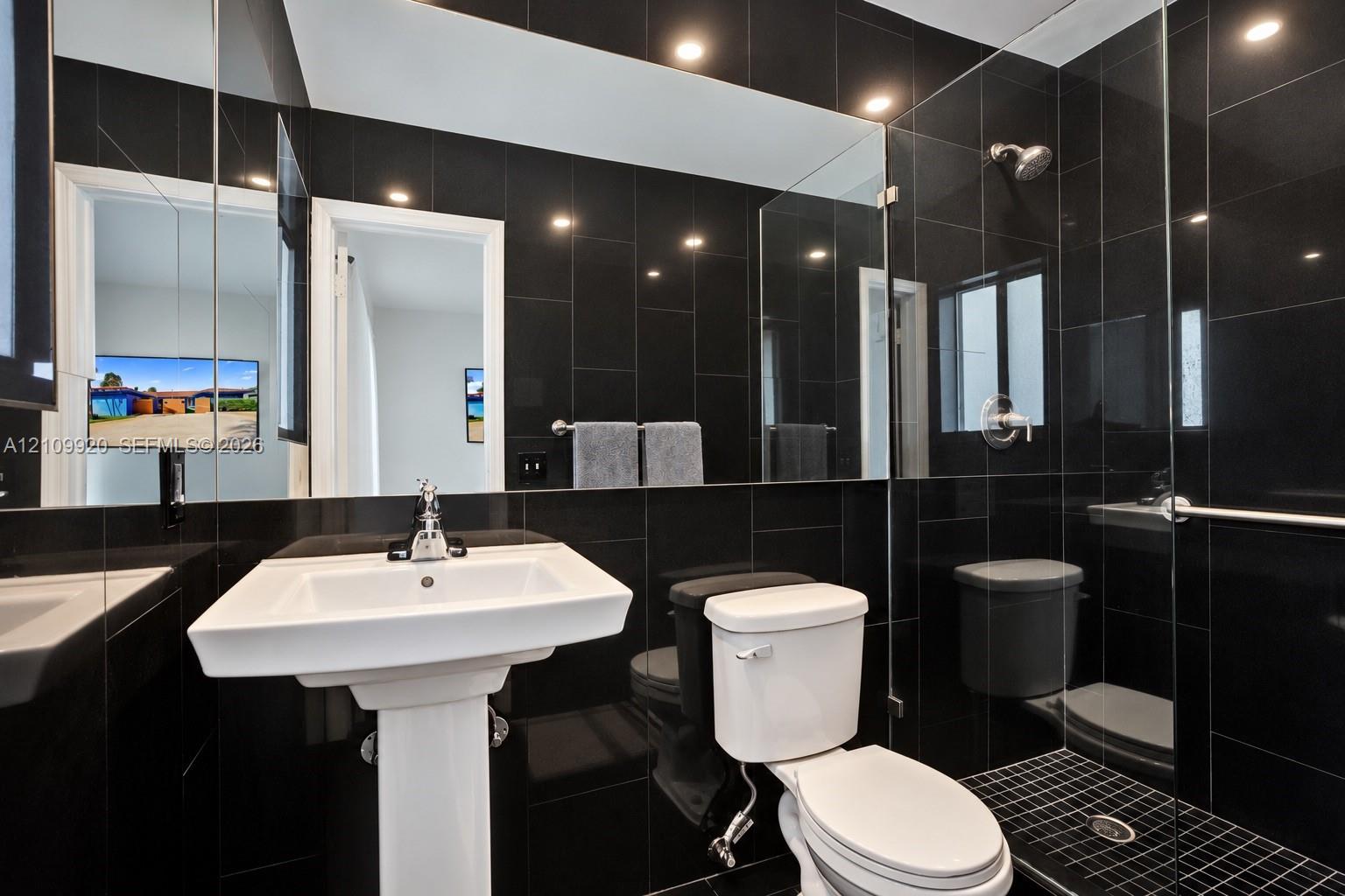 Ver detalles / 3122 sq. ft. $ 2026-10-20 0 foto