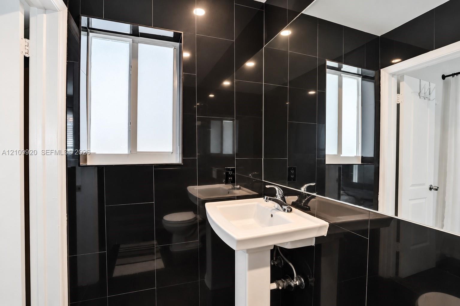 Ver detalles / 3122 sq. ft. $ 2026-10-20 0 foto