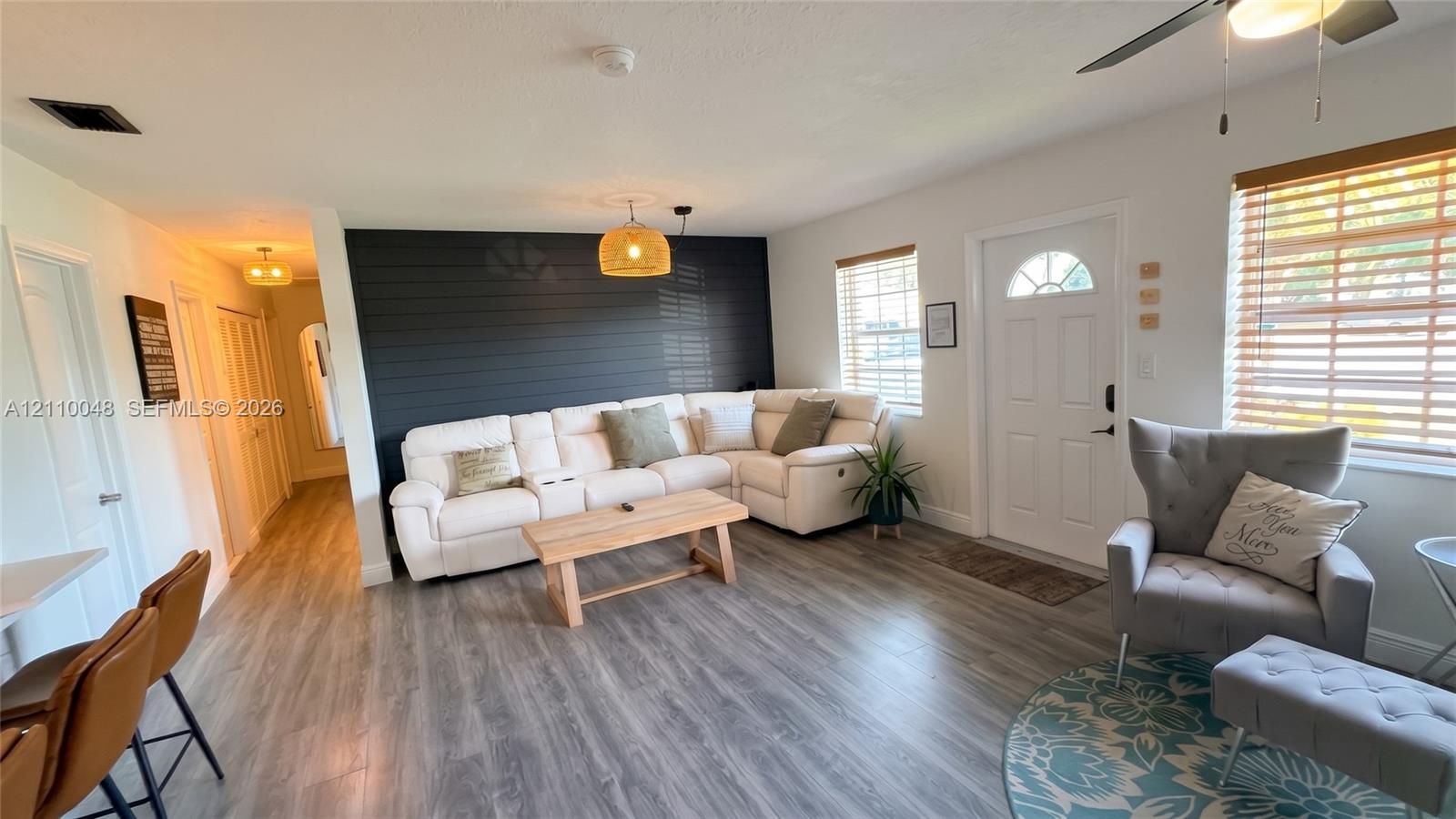 3649 3 / 3 1176 sq. ft. $ 2026-10-20 0 foto