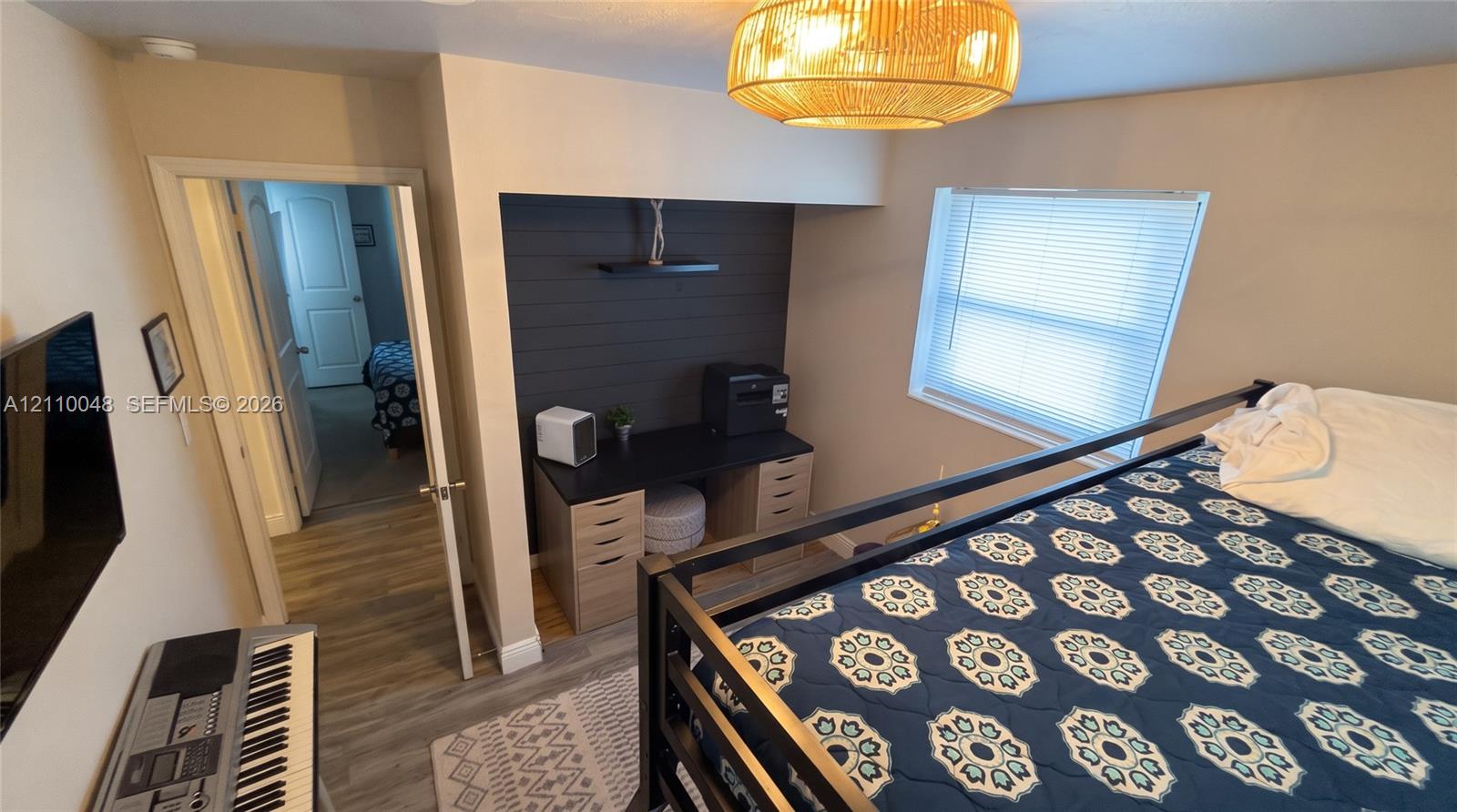 3649 3 / 3 1176 sq. ft. $ 2026-10-20 0 foto