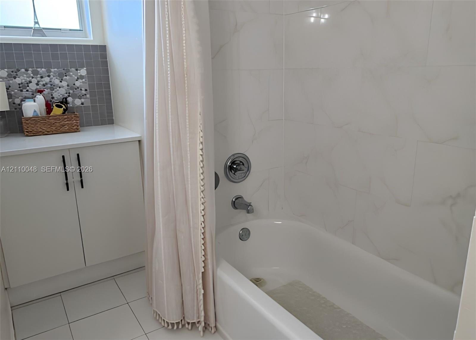 3649 3 / 3 1176 sq. ft. $ 2026-10-20 0 foto
