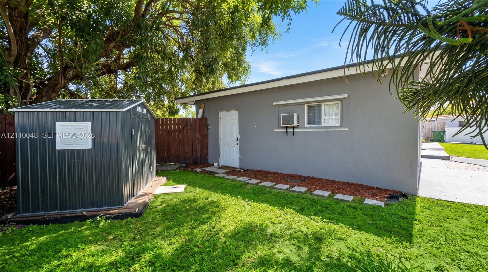 3649 3 / 3 1176 sq. ft. $ 2026-10-20 0 foto