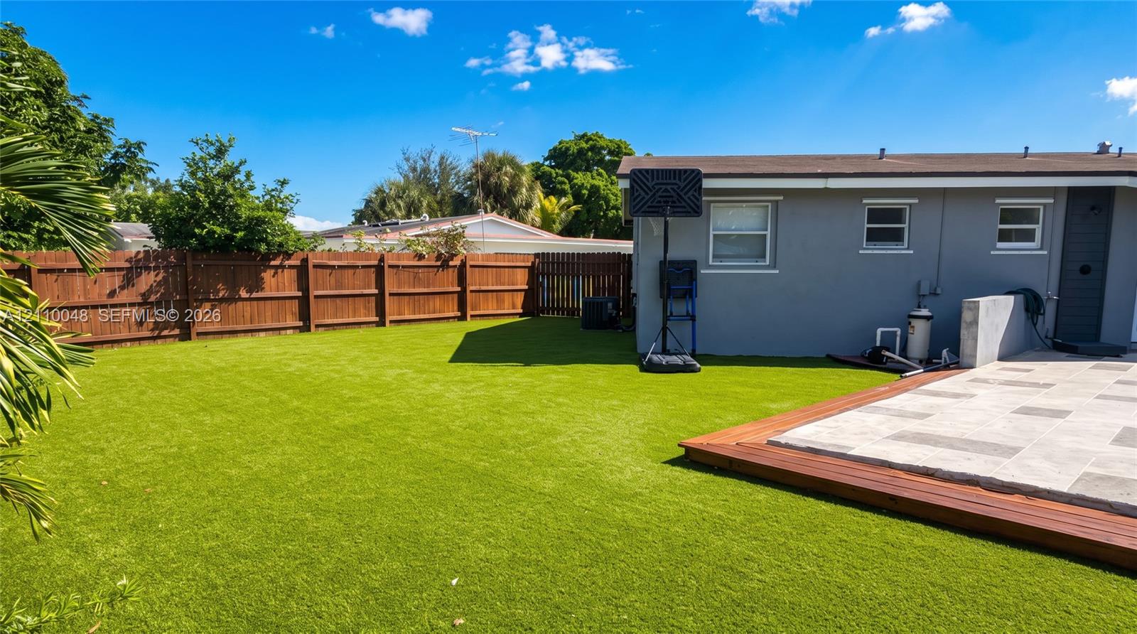 3649 3 / 3 1176 sq. ft. $ 2026-10-20 0 foto