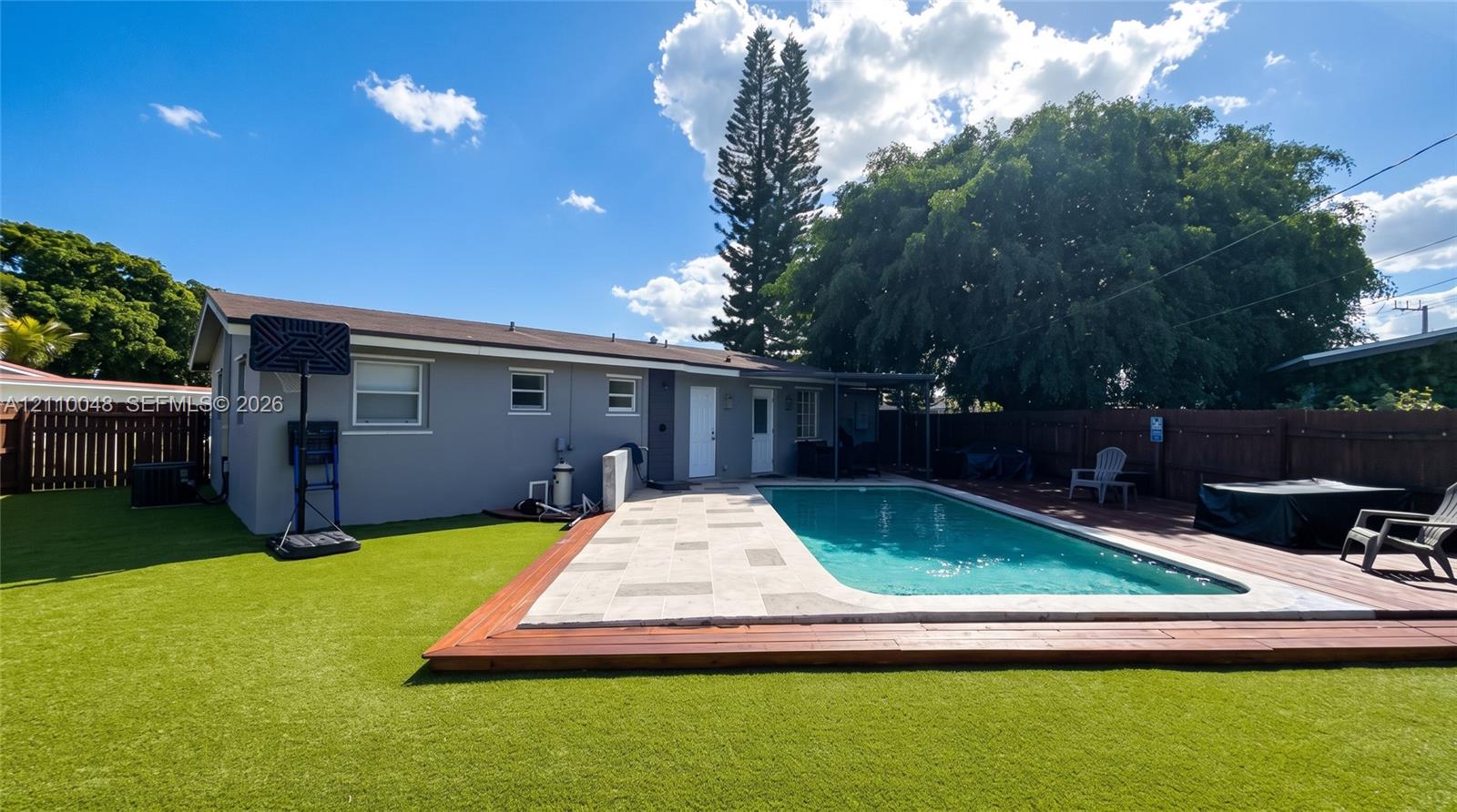 3649 3 / 3 1176 sq. ft. $ 2026-10-20 0 foto