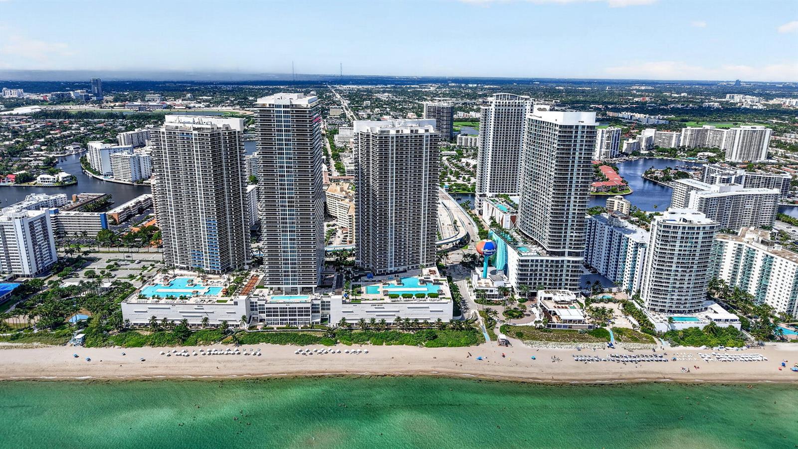 See details 806 1 / 1 1086 sq. ft. $ 2026-10-30 0 Photo