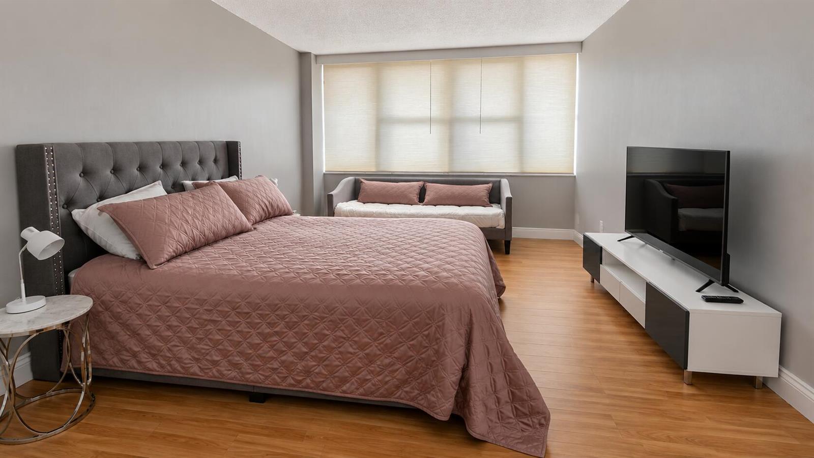 Minimalist Bedroom with Soft Daylight