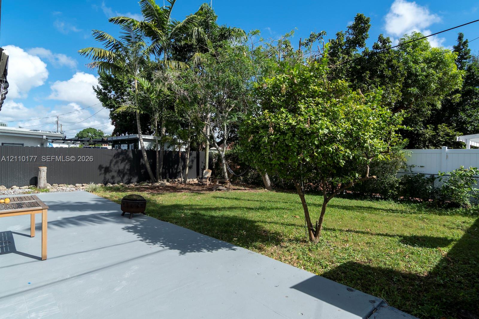   /  2135 sq. ft. $ 2026-10-21 0 foto