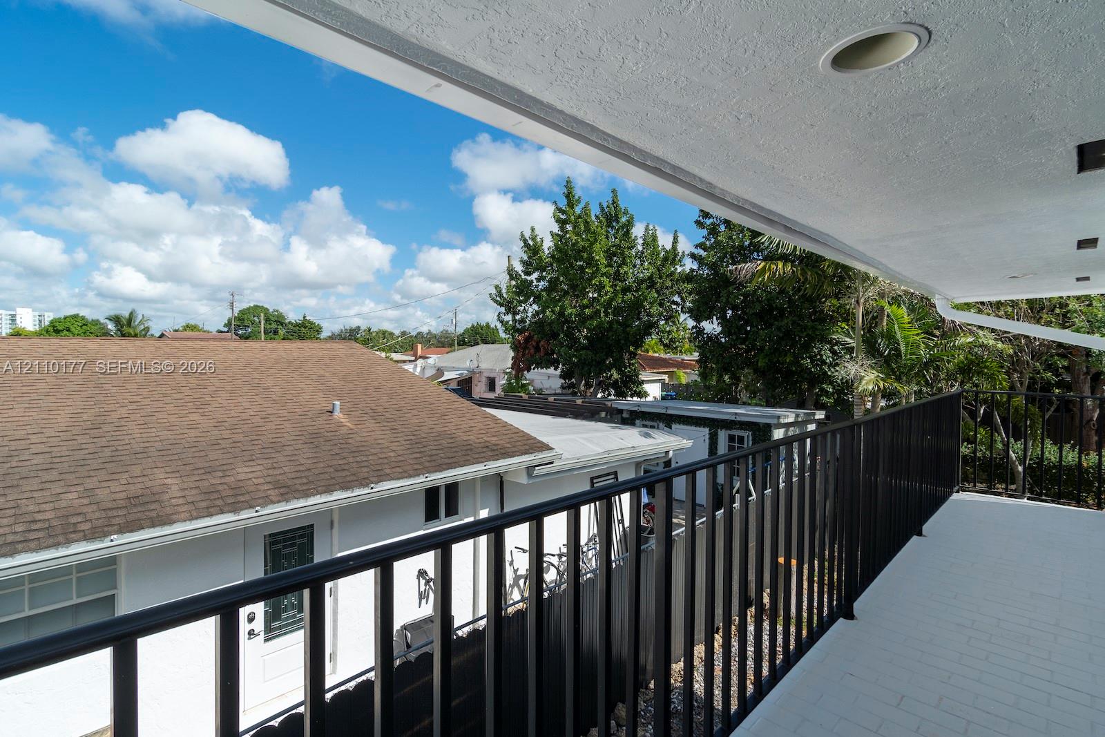   /  2135 sq. ft. $ 2026-10-21 0 foto