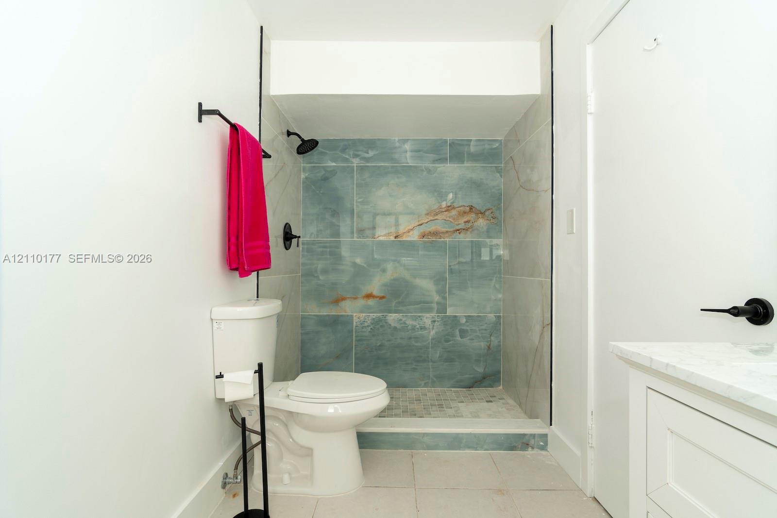   /  2135 sq. ft. $ 2026-10-21 0 foto