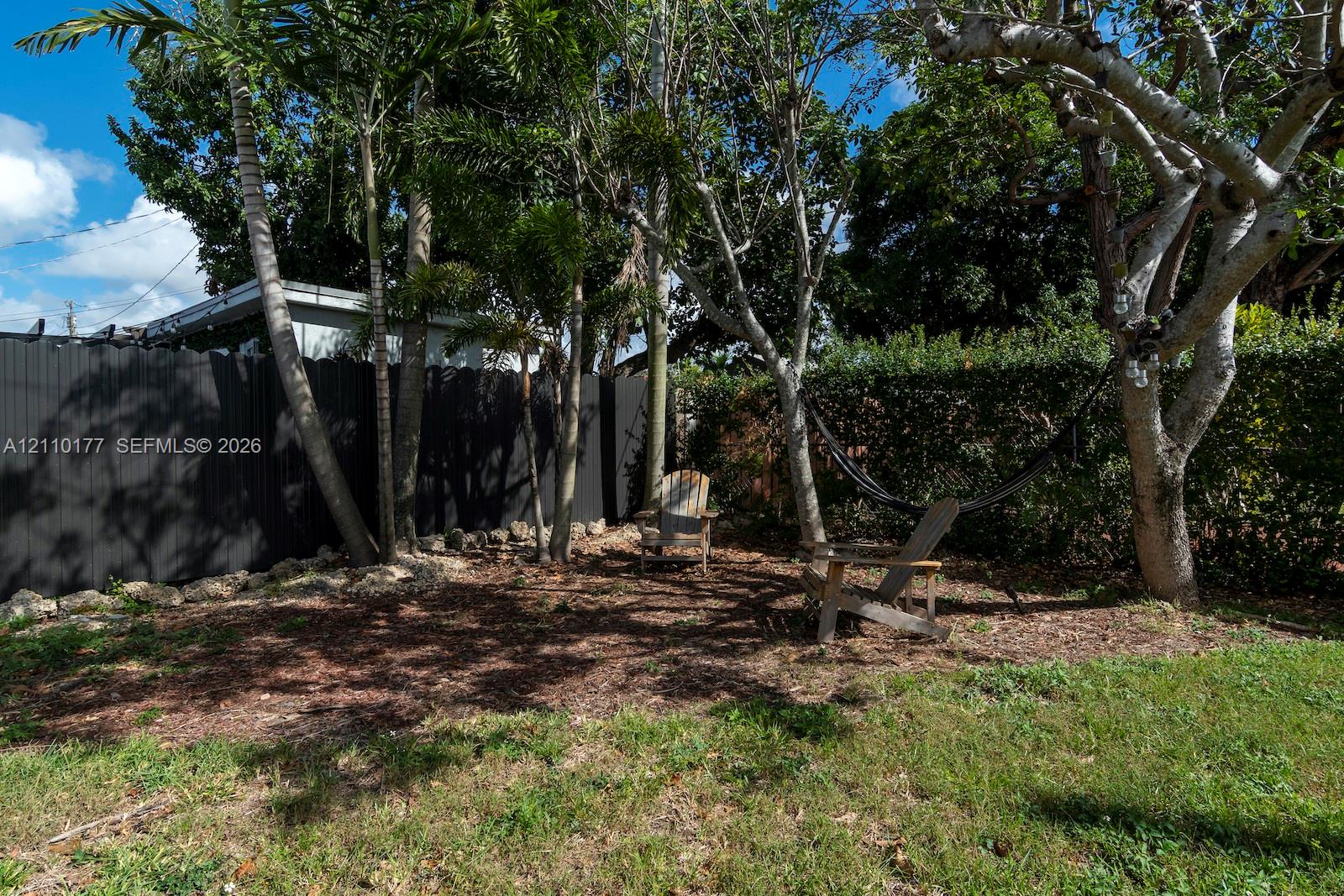   /  2135 sq. ft. $ 2026-10-21 0 foto