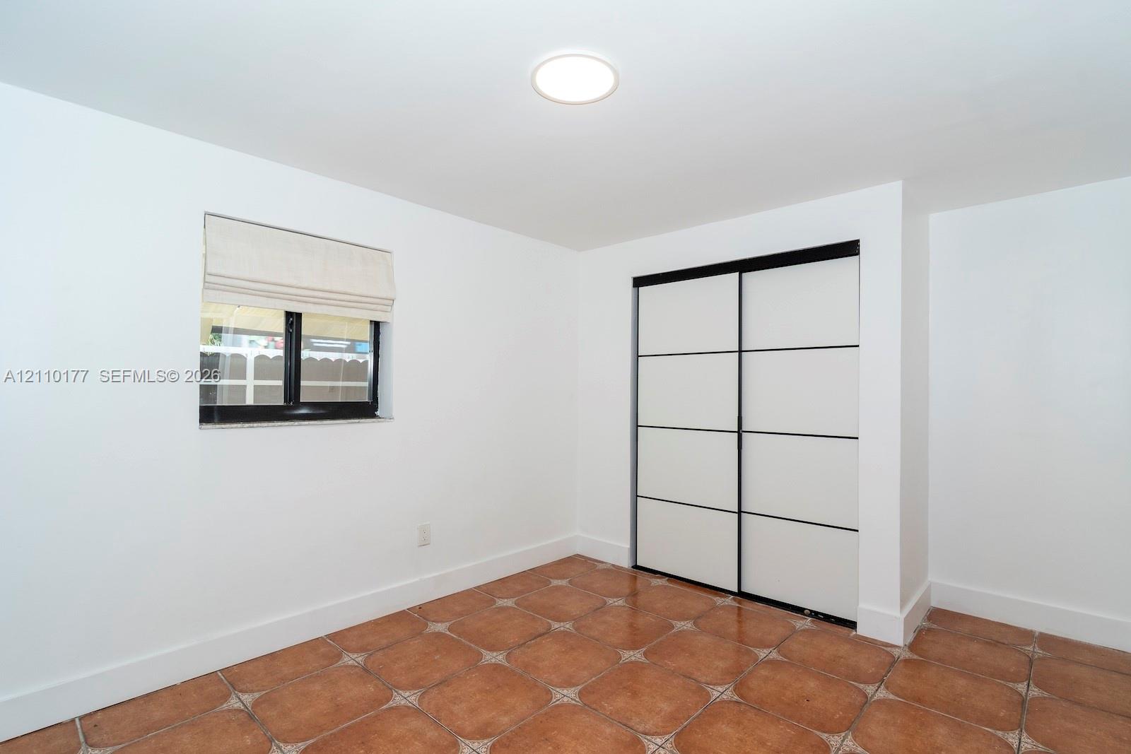   /  2135 sq. ft. $ 2026-10-21 0 foto